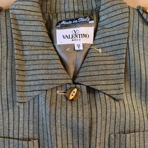 Vintage VALENTINO blazer. - Picture 3 of 6